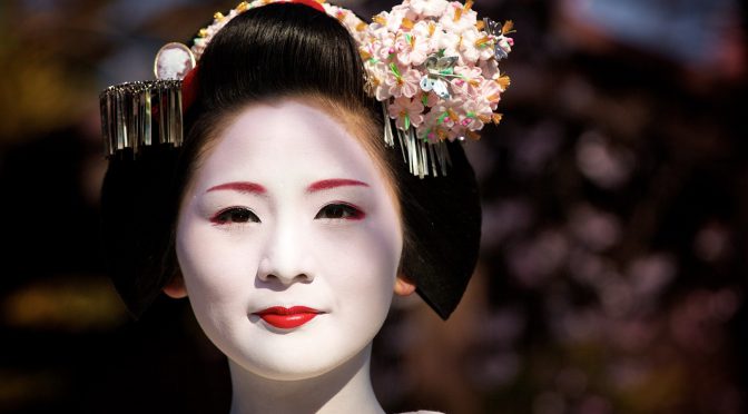 AsianDate: Can You Date A Geisha When In Japan?